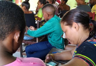 Jovens quilombolas de Oriximiná participam de oficina sobre técnicas e uso de dispositivos móveis